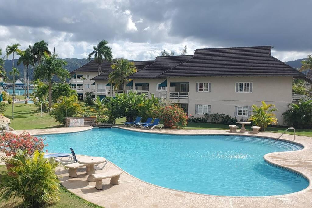 Appartamento Chalet Cassie Montego Bay Esterno foto