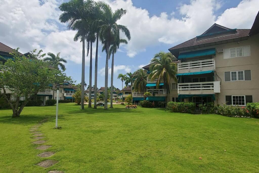 Appartamento Chalet Cassie Montego Bay Esterno foto